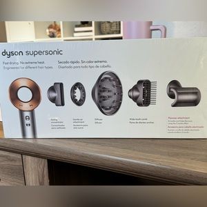 NWT Dyson Supersonic Hair Dryer